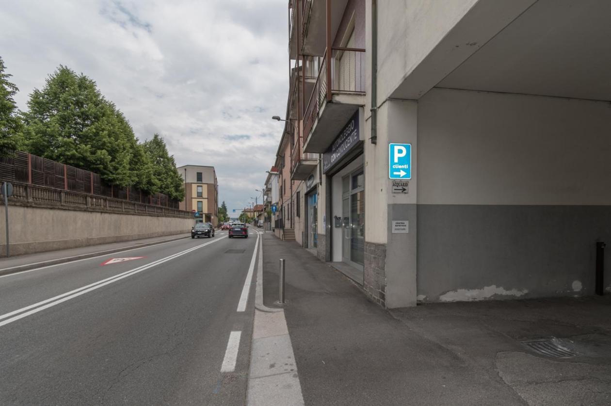 La Corte Di Silvia Centro Sesto Calende Luaran gambar